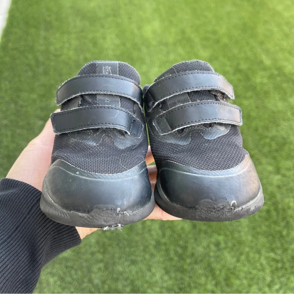 Nike toddler shoes
